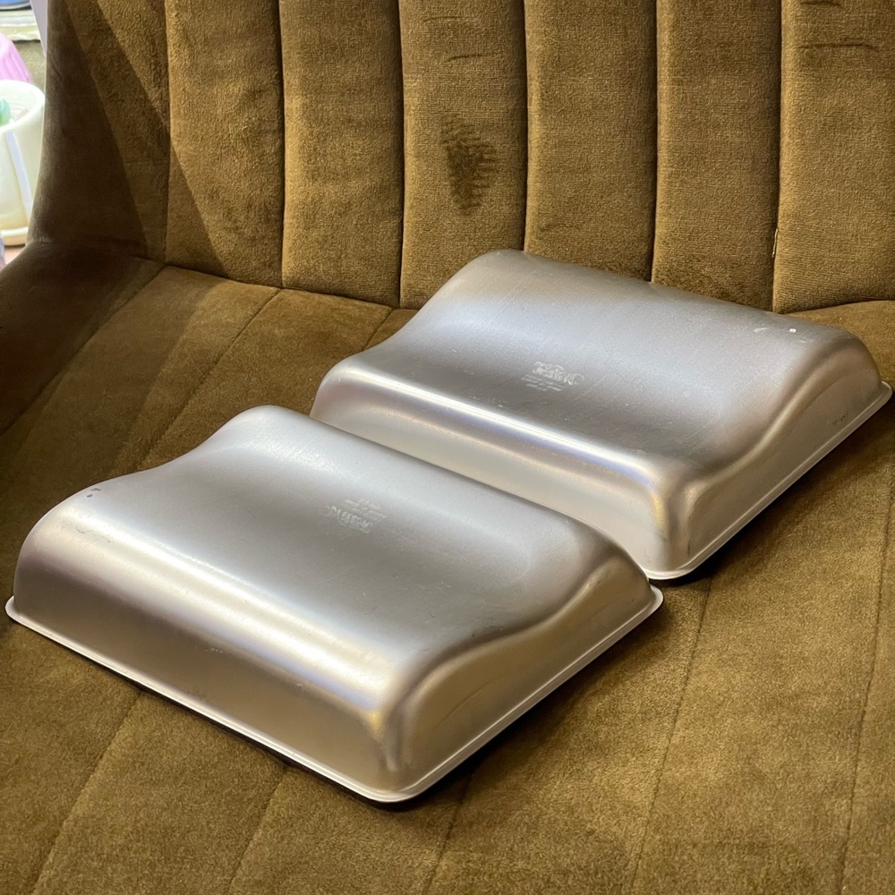 Wilton Book Cake Pan 502-940 Metal Vintage